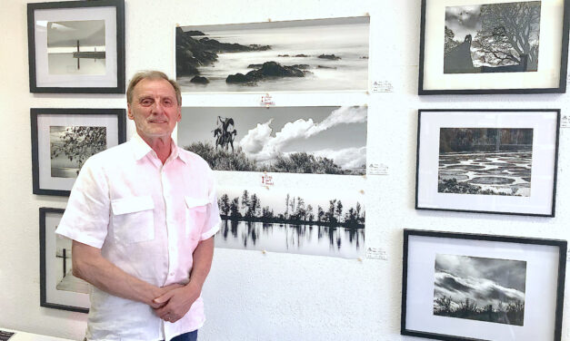 Photographer returns to Wayside in black and white