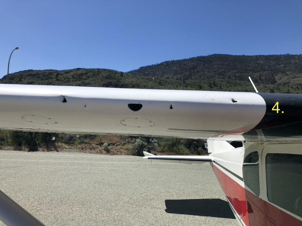 damage airplane