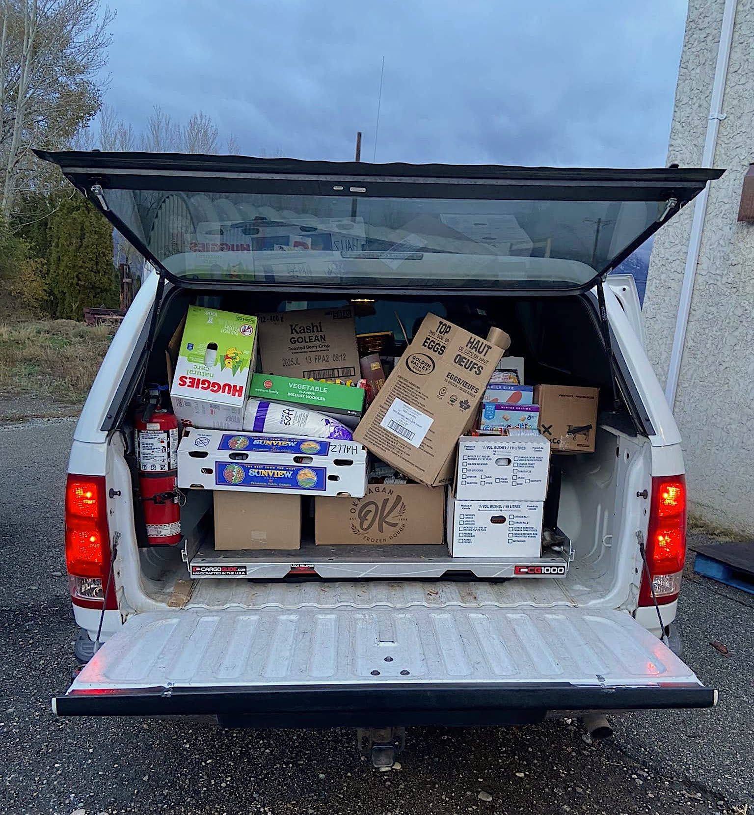osoyoos fire rescue food bank2