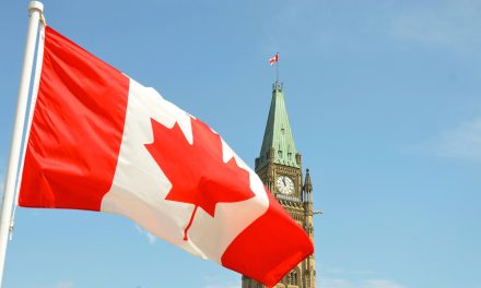Five former PMs call on Canadians to fly the flag