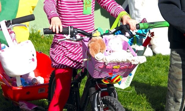 Easter Eggstravaganza draws huge crowd to Gyro