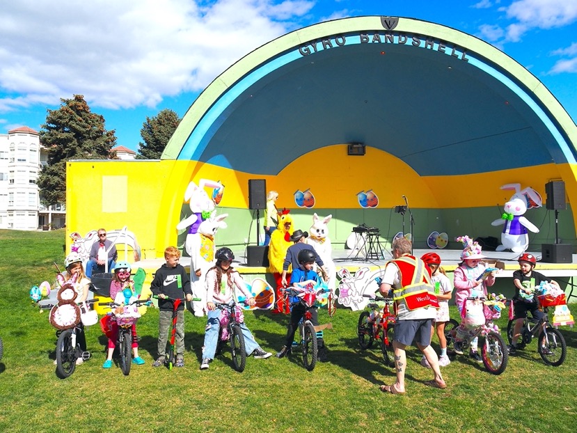 Easter Eggstravaganza draws huge crowd to Gyro