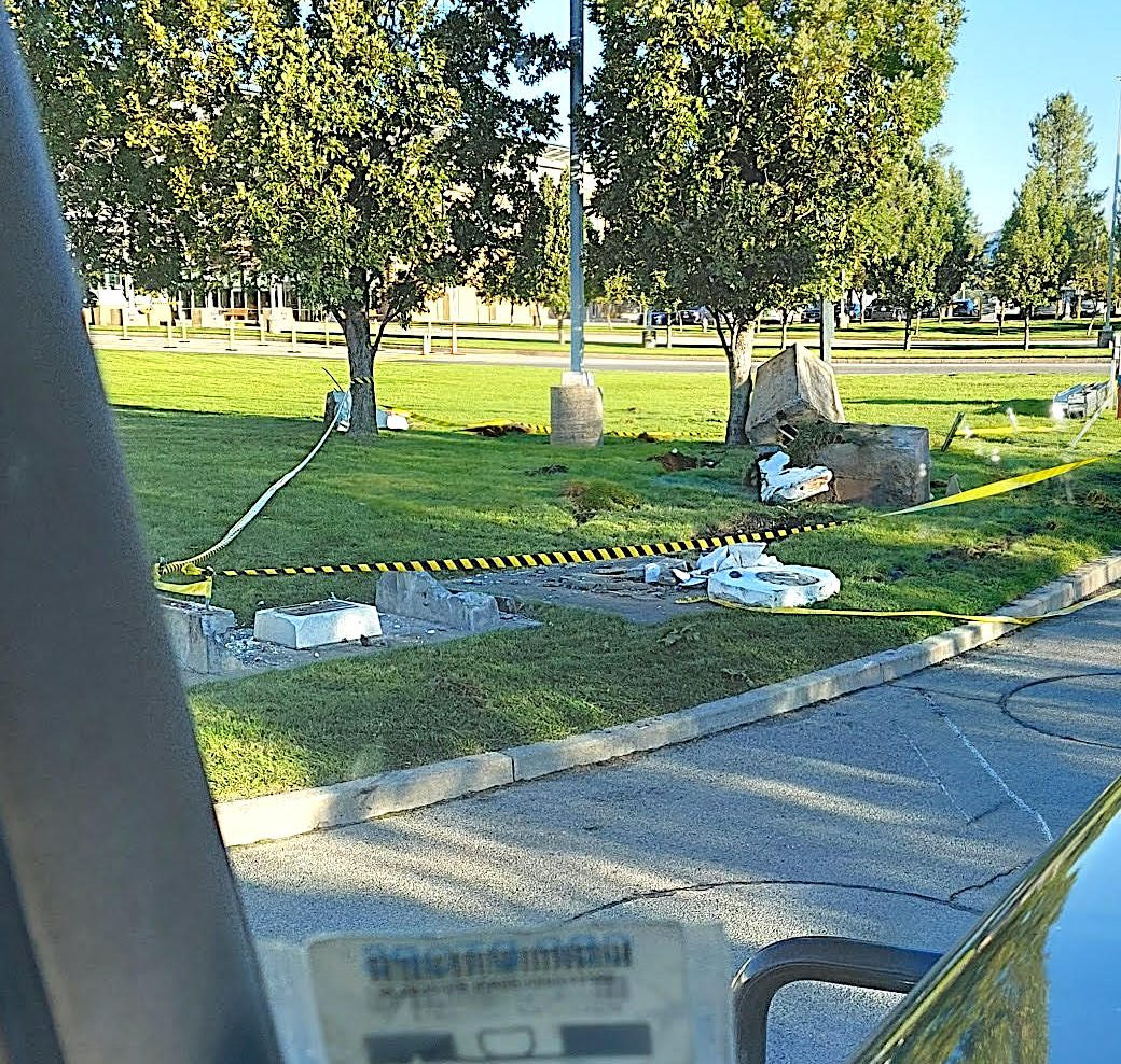 Osoyoos-Oroville border crossing