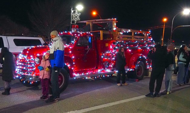 Oliver celebrates the season with Light Up 2025