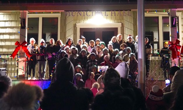 Oliver celebrates the season with Light Up 2025
