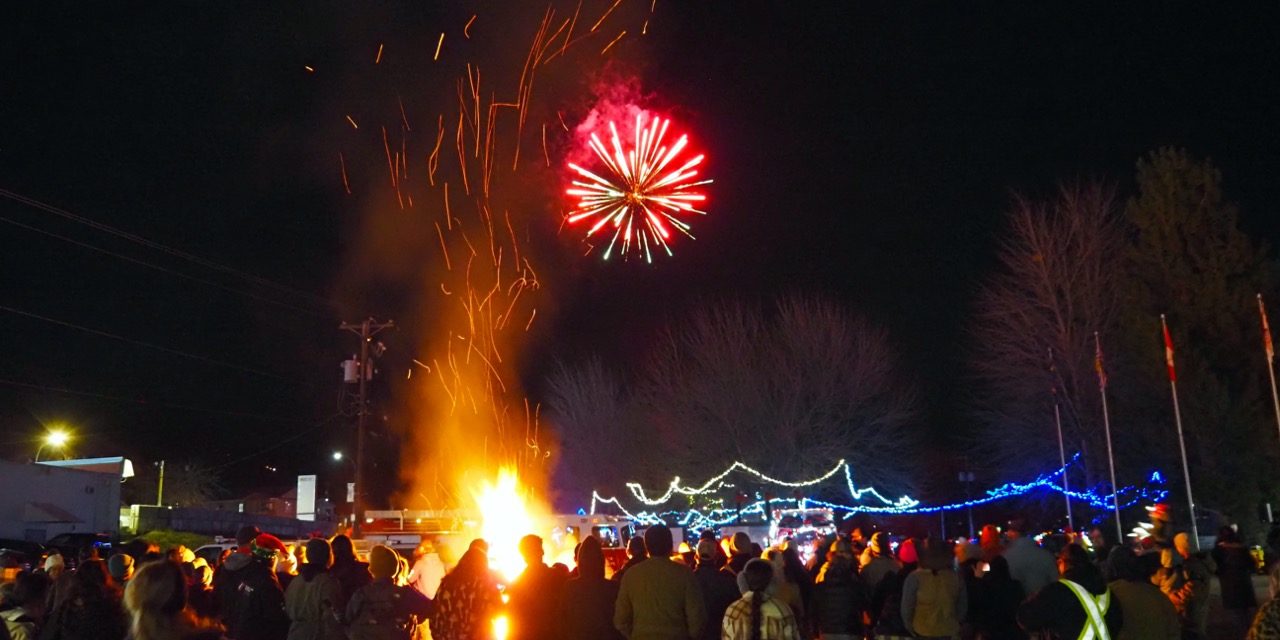 Oliver celebrates the season with Light Up 2025