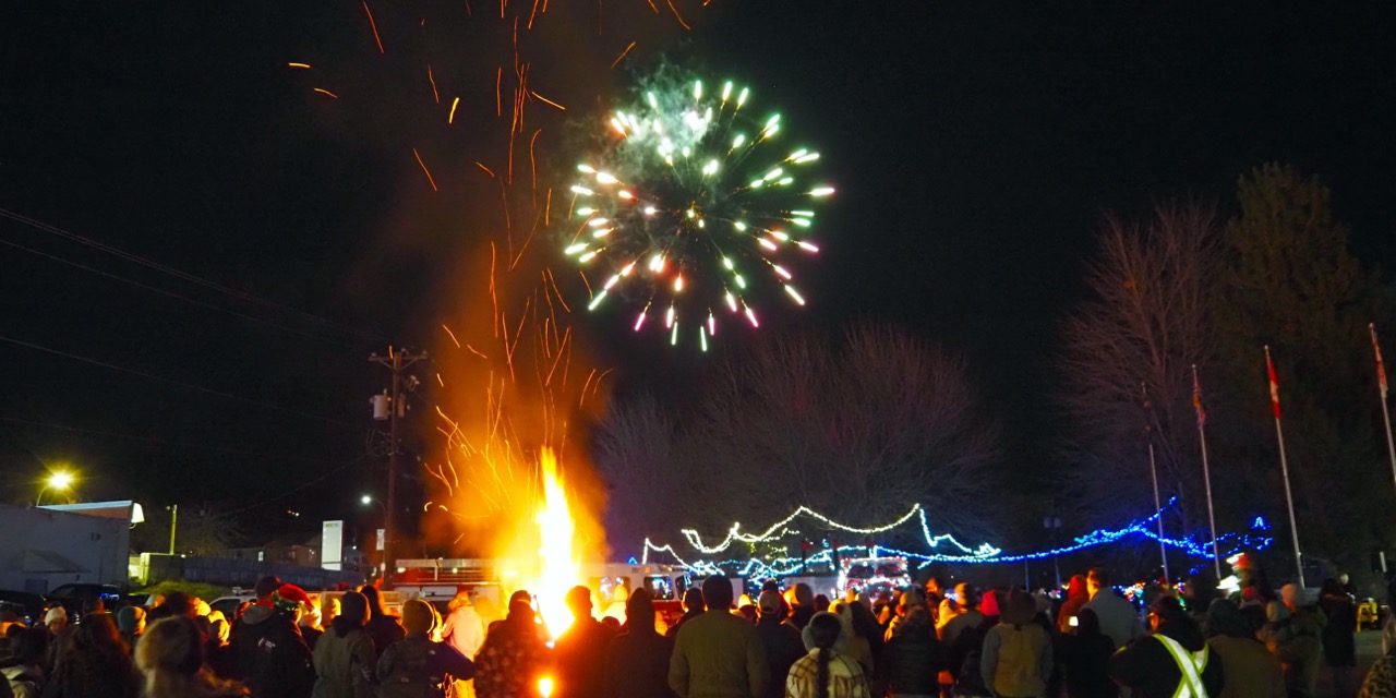 Oliver celebrates the season with Light Up 2025