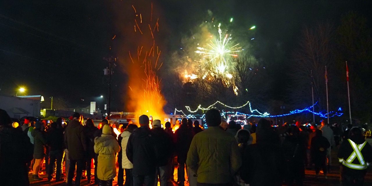 Oliver celebrates the season with Light Up 2025