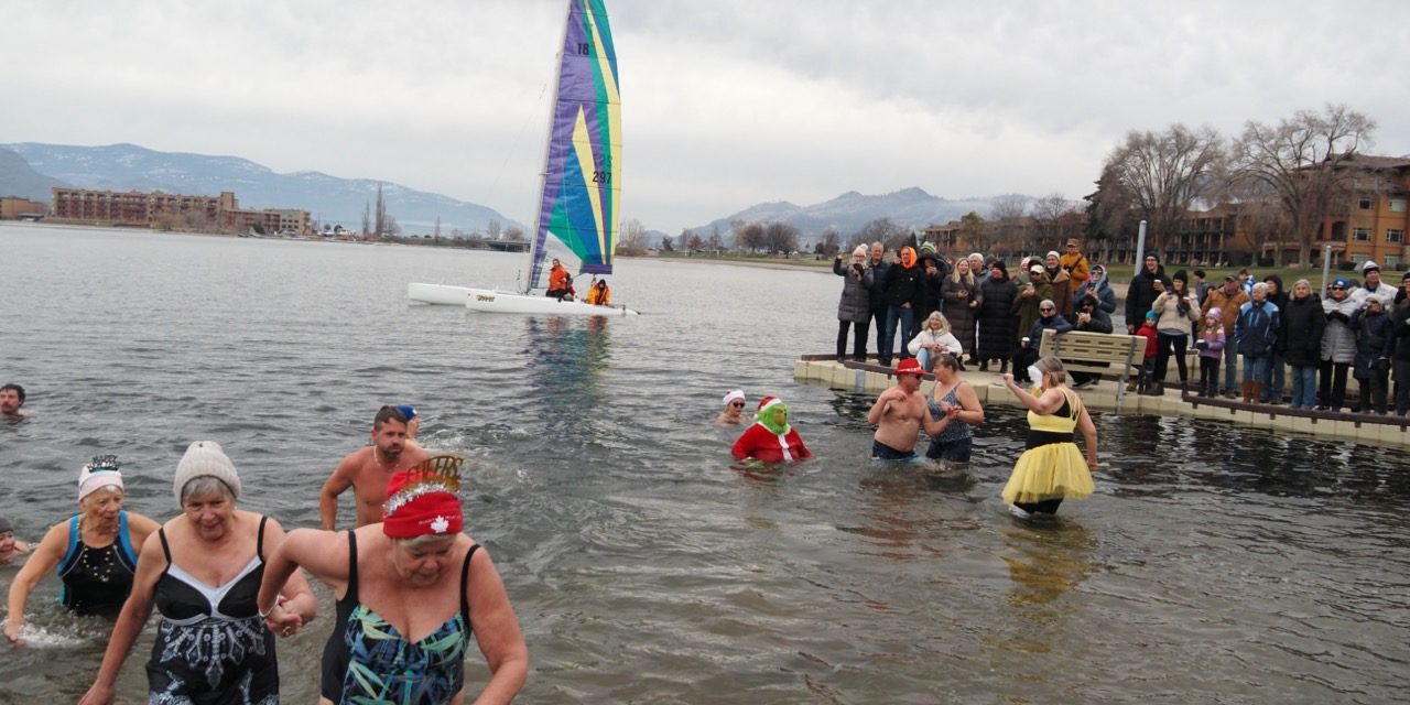 Desert Dip draws a crowd as dippers brave the cold